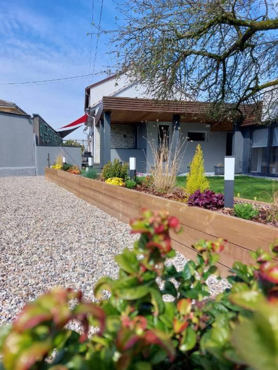 Gite Au Pommier Fleuri Et Son "Appart" Independant Drusenheim ภายนอก รูปภาพ